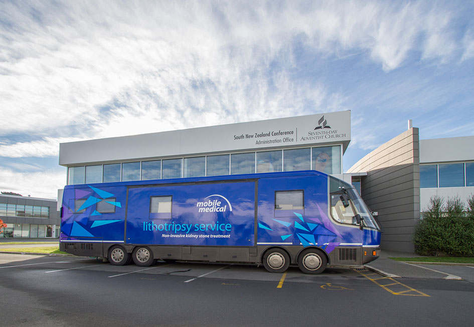 The Litho Bus Rolls into Rotorua